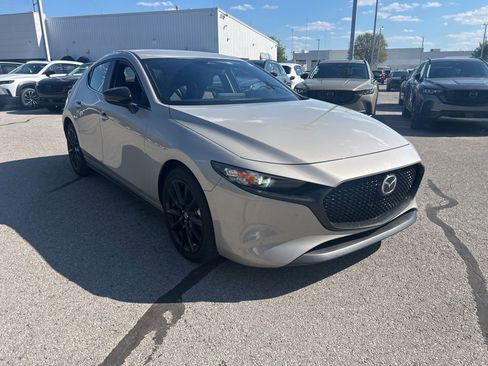 Used 2025 MAZDA MAZDA3 s Sport image 3