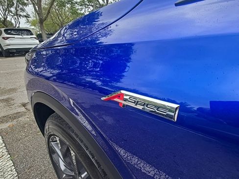 Used 2023 Acura MDX A-Spec image 10