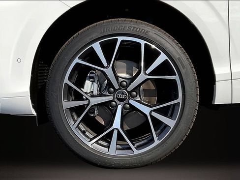 New 2026 Audi Q3 quattro 2.0T AWD/4WD image 13