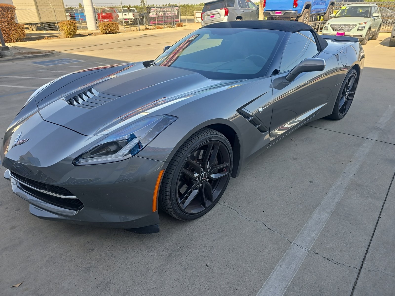 Used 2015 Chevrolet Corvette Stingray Convertible w/ 2LT Preferred Equipment Group RWD image 2
