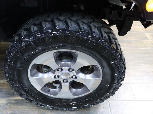 Used 2017 Jeep Wrangler Unlimited Sport w/ Quick Order Package 24S AWD/4WD image 28