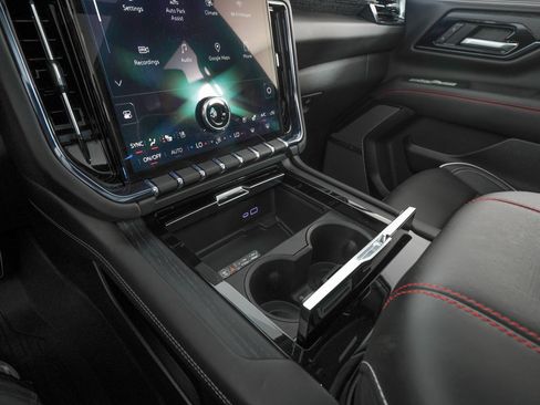 Used 2026 GMC Yukon XL AT4 Ultimate image 25