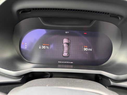 Used 2023 Polestar Polestar 2 w/ Pilot Pack image 11