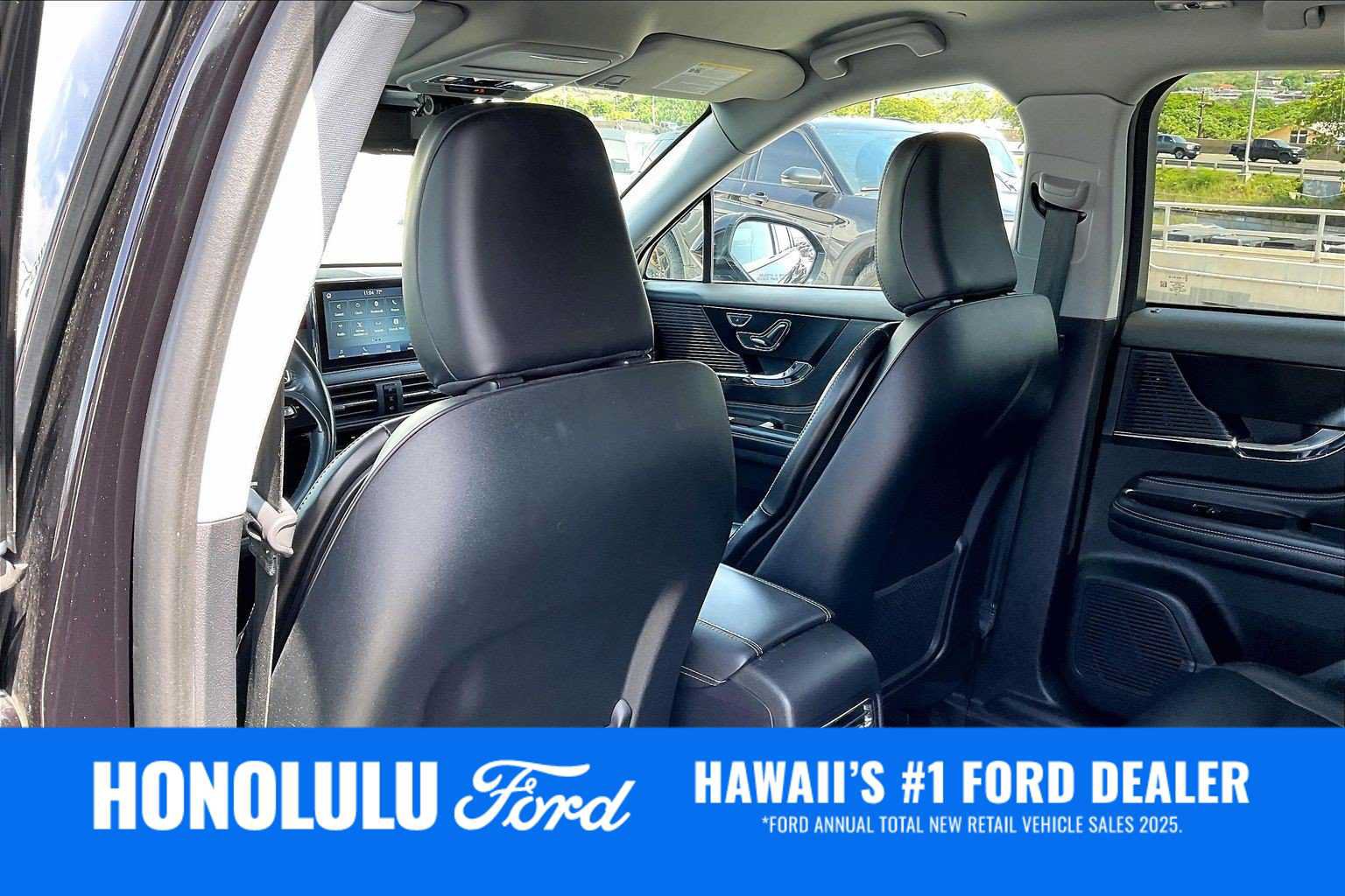 Used 2021 Lincoln Corsair FWD w/ Towing Package I image 12