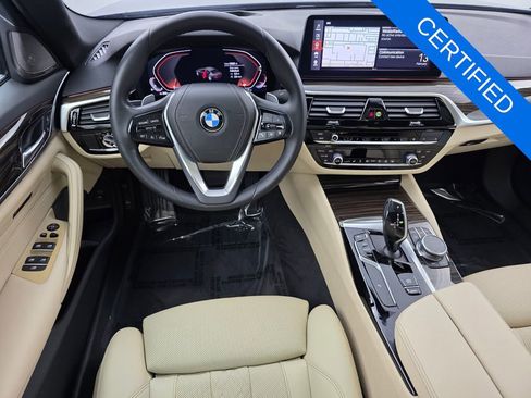 Used 2023 BMW 540i w/ Premium Package image 13