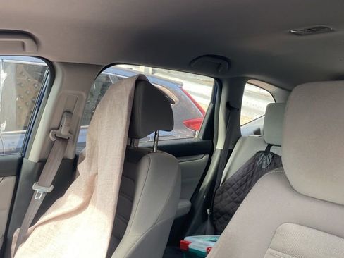 Used 2018 Honda CR-V LX image 6