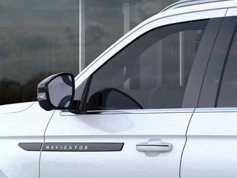 New 2026 Lincoln Navigator L Black Label AWD/4WD image 20