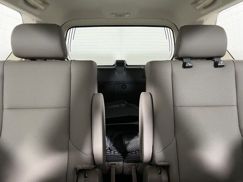 Used 2023 Lexus GX 460 Premium AWD/4WD image 14