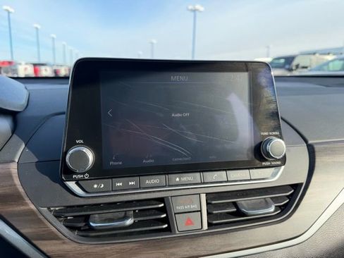 Used 2024 Nissan Altima 2.5 SV image 28