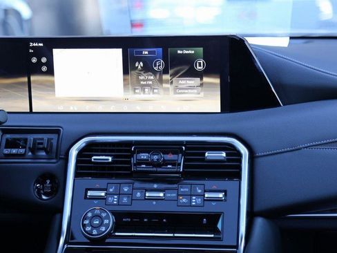 New 2025 Nissan Armada Platinum Reserve image 39