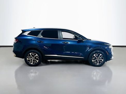 Used 2023 Kia Sportage EX image 8