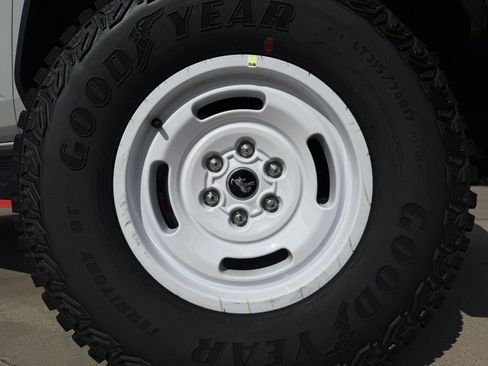 New 2026 Ford Bronco Heritage Edition AWD/4WD image 8