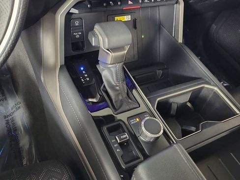 Used 2024 Toyota Tundra Limited w/ Power Package AWD/4WD image 32