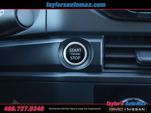 Used 2024 Nissan Pathfinder S image 20