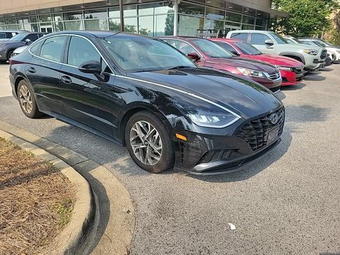 Used 2021 Hyundai Sonata SEL FWD image 2