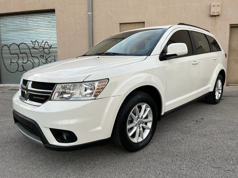 Used 2016 Dodge Journey SXT w/ Premium Group FWD image 5