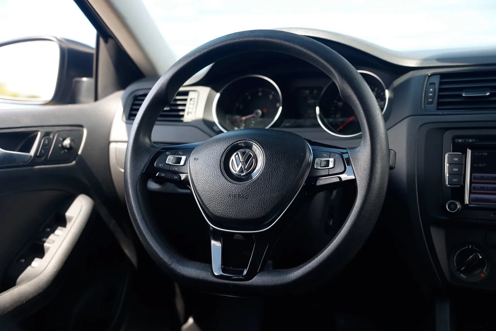 Used 2015 Volkswagen Jetta S w/ Welcome Package FWD image 27