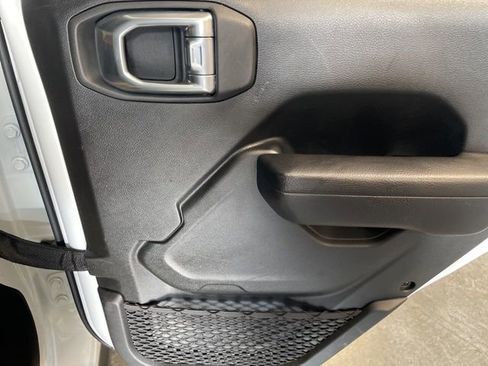 Used 2022 Jeep Wrangler Unlimited Sport AWD/4WD image 52