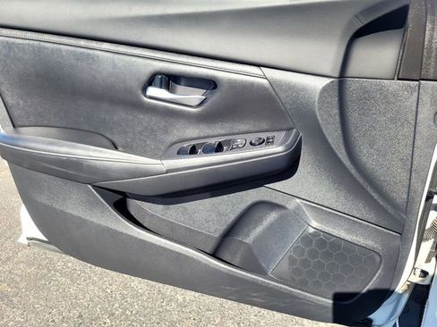 Used 2021 Nissan Sentra SV image 15