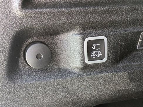 Used 2022 Jeep Grand Cherokee L Altitude image 30