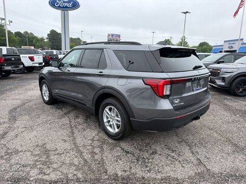 New 2026 Ford Explorer Active RWD image 12