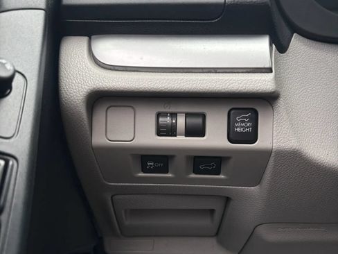 Used 2014 Subaru Forester 2.5i Touring AWD/4WD image 39