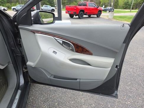 Used 2013 Buick LaCrosse FWD image 38