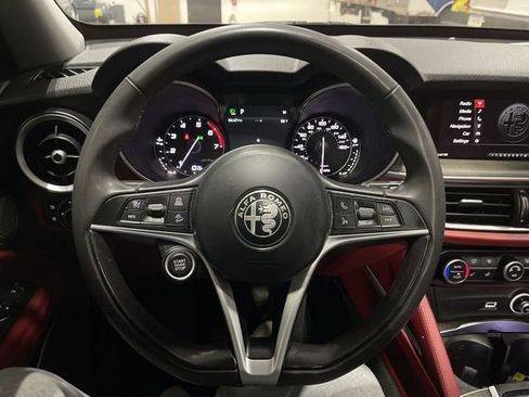 Used 2018 Alfa Romeo Stelvio Ti image 15