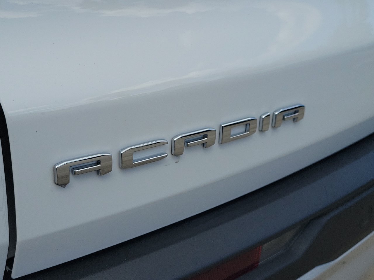 Certified 2026 GMC Acadia Elevation w/ Elevation Premium Package FWD image 6