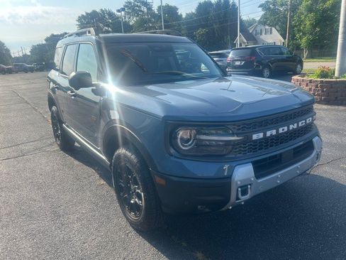 Used 2025 Ford Bronco Sport Badlands AWD/4WD image 4