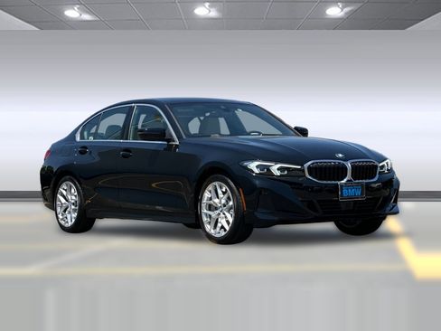 Used 2025 BMW 330i Sedan w/ Premium Package RWD image 6
