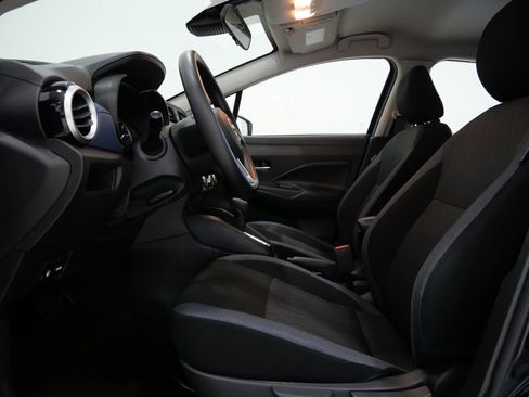 Used 2025 Nissan Versa SV FWD image 12