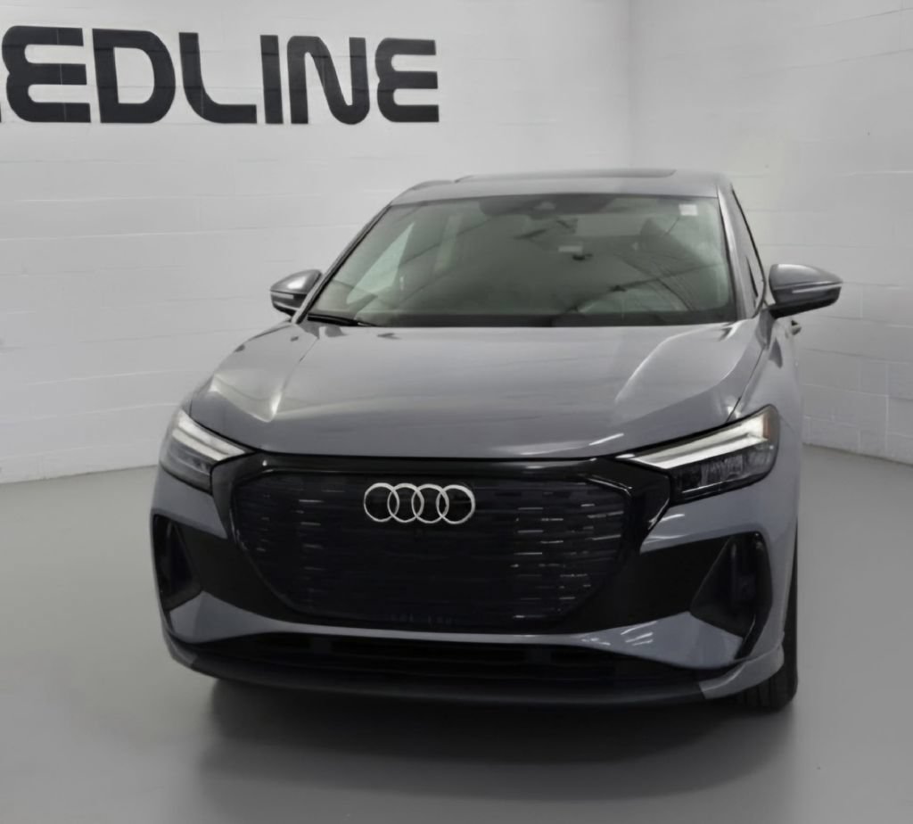 Used 2024 Audi Q4 e-tron Premium w/ Convenience Package AWD/4WD image 3