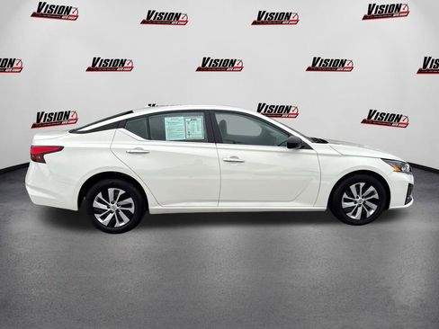 Certified 2025 Nissan Altima 2.5 S image 4