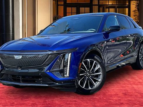 Used 2025 Cadillac Lyriq Sport AWD/4WD image 1