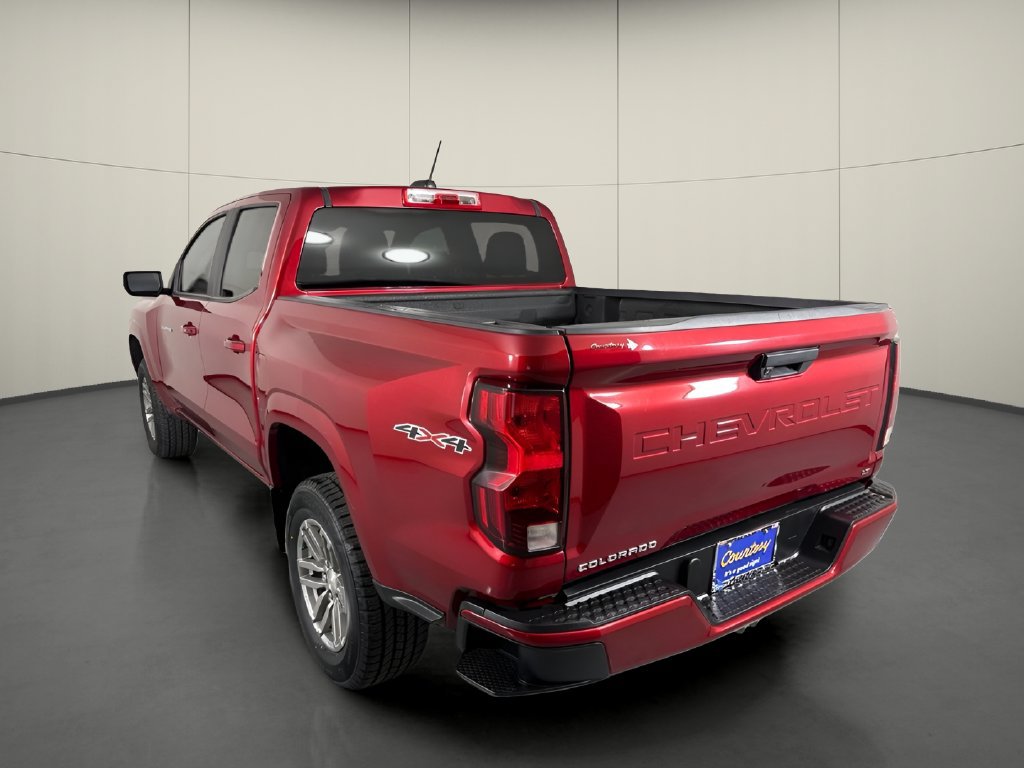 Used 2024 Chevrolet Colorado LT AWD/4WD image 6