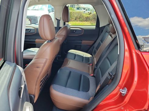 Used 2022 Ford Bronco Sport Outer Banks w/ Tech Package AWD/4WD image 11