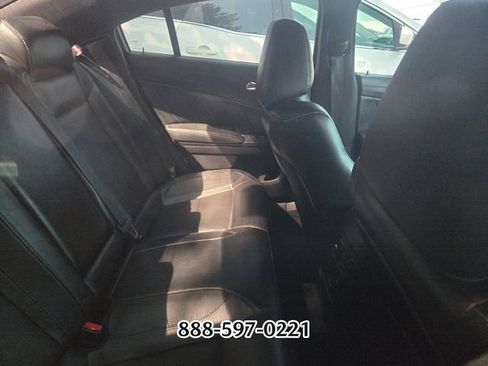 Used 2019 Dodge Charger SXT w/ Plus Group RWD image 7