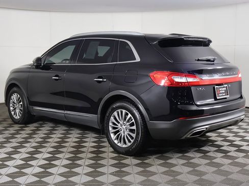 Used 2017 Lincoln MKX Select w/ Select Plus Package image 9