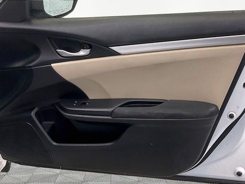 Used 2020 Honda Civic LX image 28