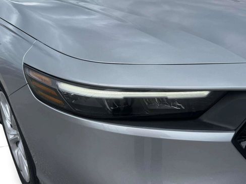 Used 2025 Honda Accord LX image 11