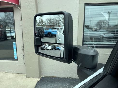 Used 2023 GMC Sierra 2500 Denali image 28