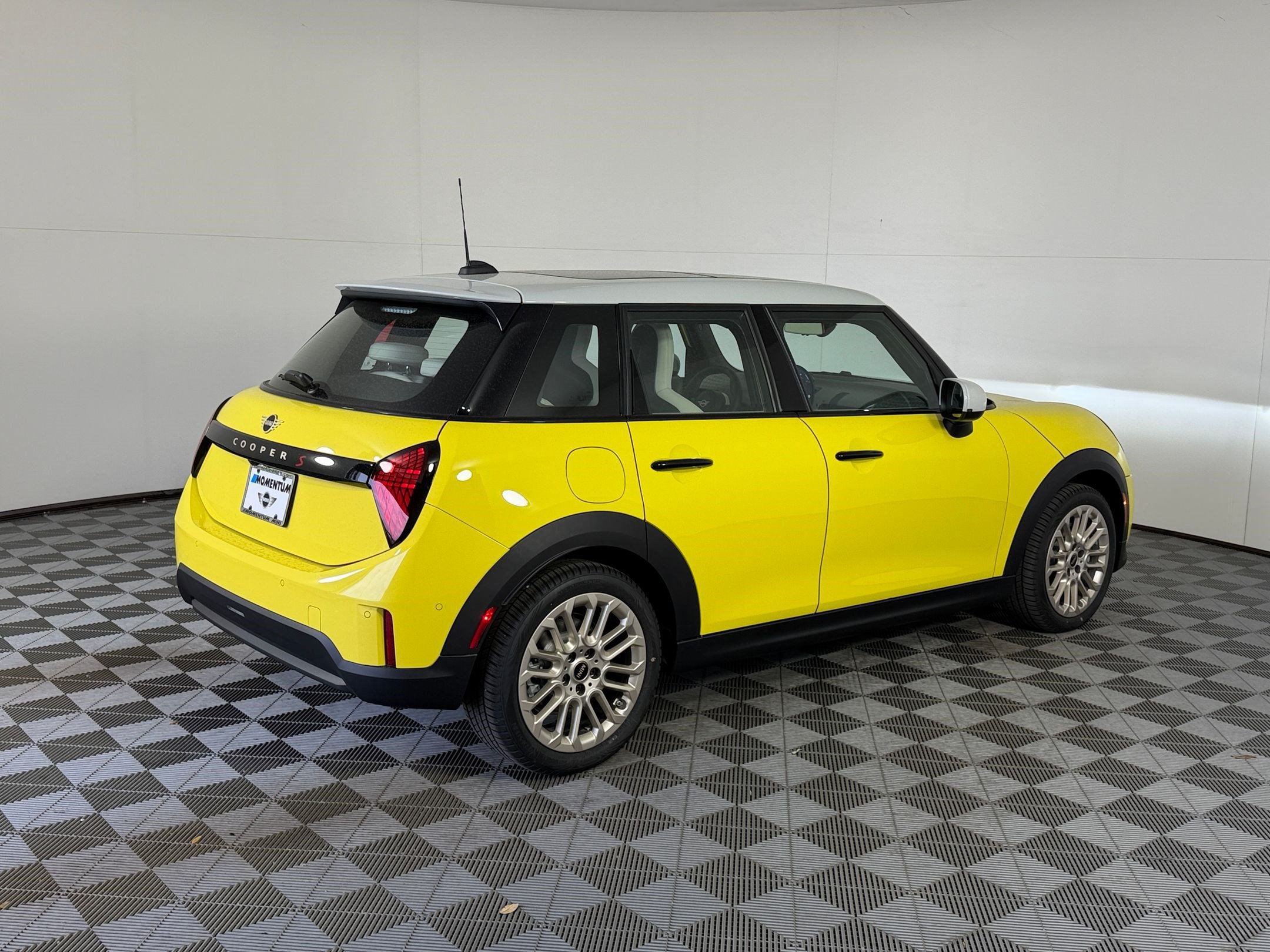New 2026 MINI Cooper S FWD image 9