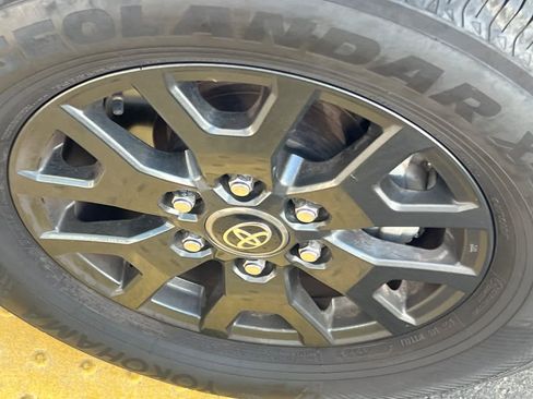 Used 2025 Toyota 4Runner SR5 image 20