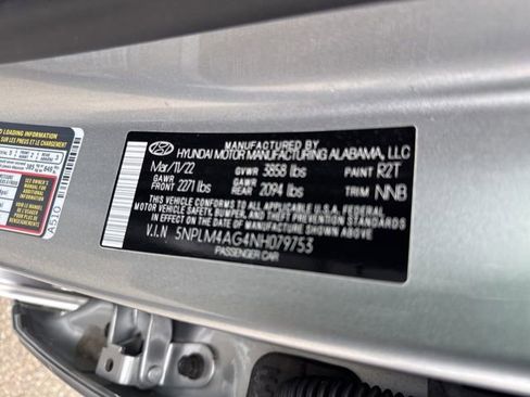 Used 2022 Hyundai Elantra SEL image 26