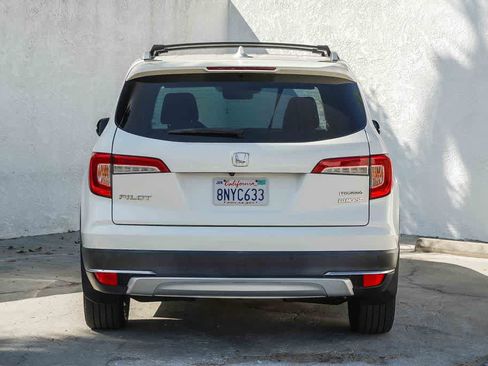 Used 2019 Honda Pilot Touring image 5
