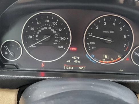 Used 2015 BMW 320i Sedan image 27