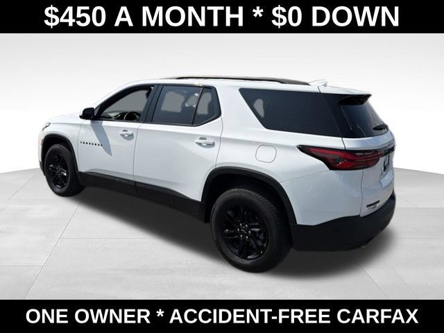 Used 2023 Chevrolet Traverse LT FWD image 3
