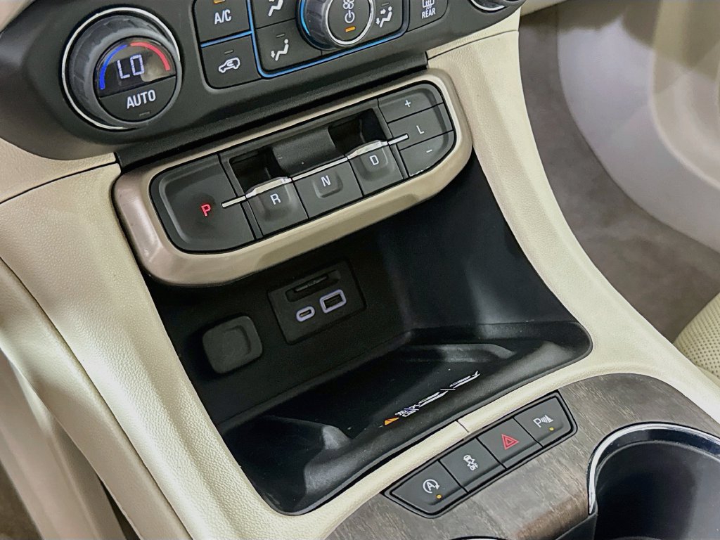 Certified 2023 GMC Acadia Denali FWD image 18
