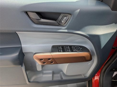 Used 2022 Ford Maverick Lariat FWD image 19